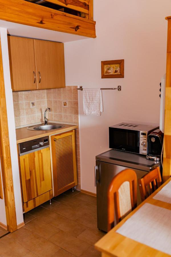 Ferienwohnung Niki Apartman Gyula Exterior foto